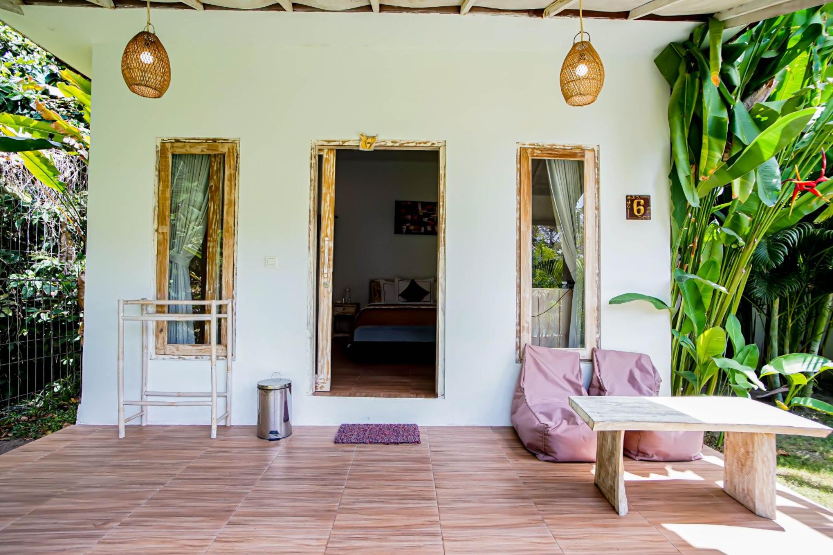 Agung Wiwin Homestay & Restaurant Mengwi Exterior photo